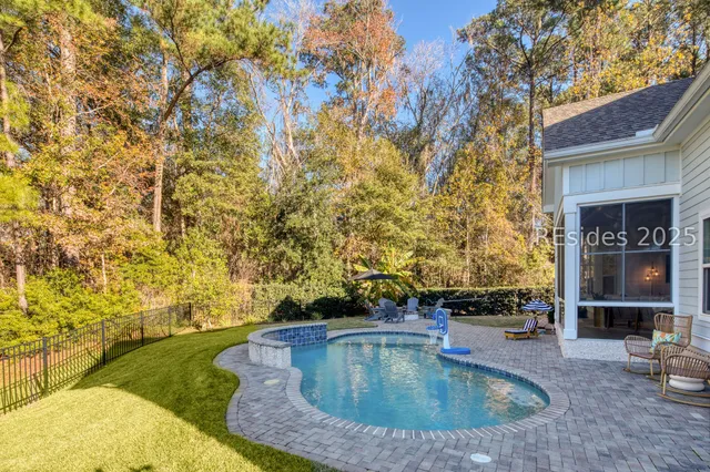 $1,385,000 | 7 Attleboro Place, Bluffton, SC 29910
