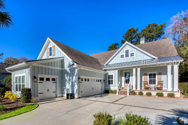 $1,385,000 | 7 Attleboro Place, Bluffton, SC 29910