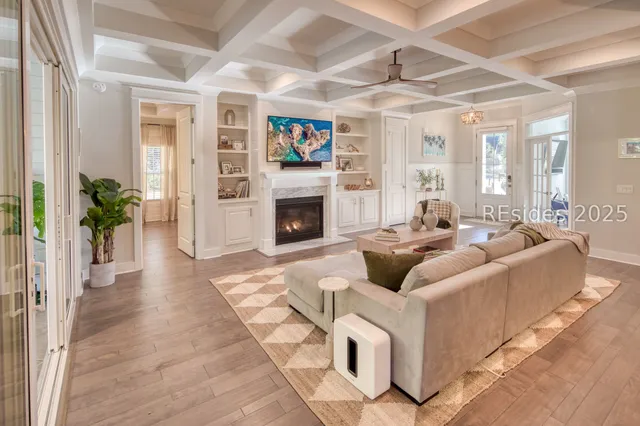 $1,385,000 | 7 Attleboro Place, Bluffton, SC 29910