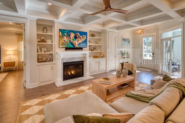 $1,385,000 | 7 Attleboro Place, Bluffton, SC 29910