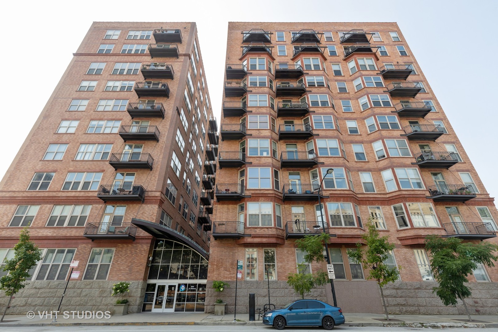 500 South Clinton Street, Unit 812 Chicago, IL 60607 - Photo 2 of 12