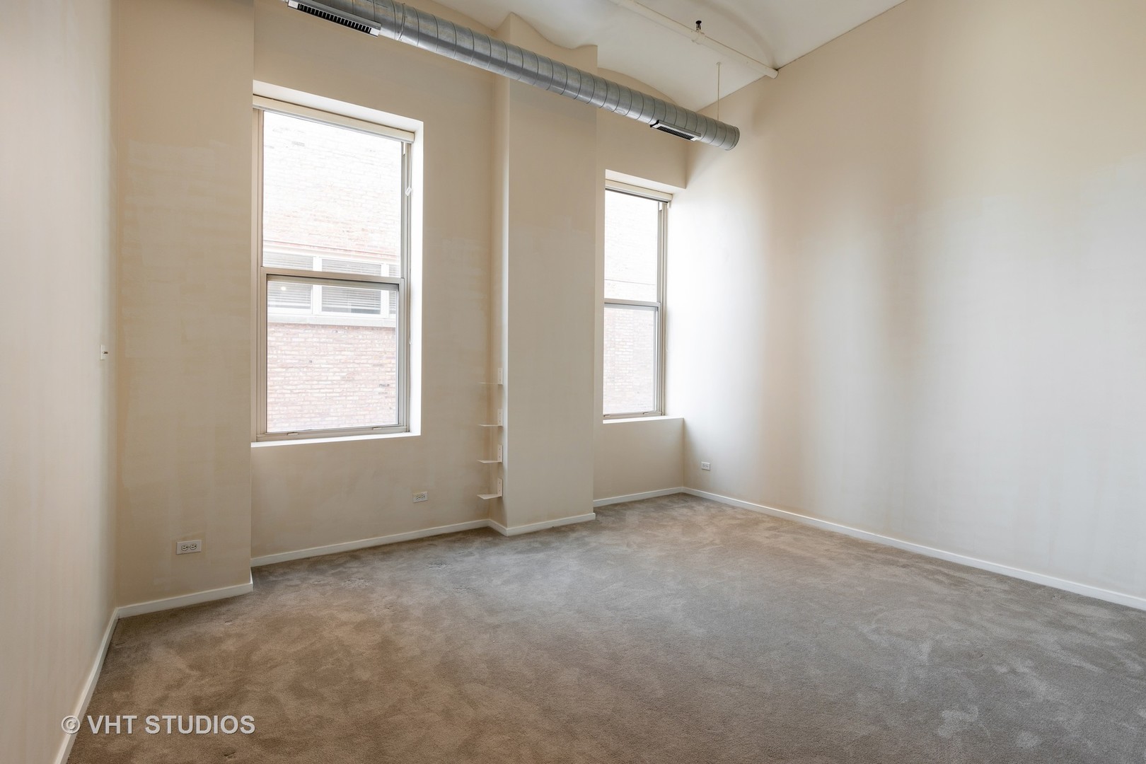 500 South Clinton Street, Unit 812 Chicago, IL 60607 - Photo 6 of 12