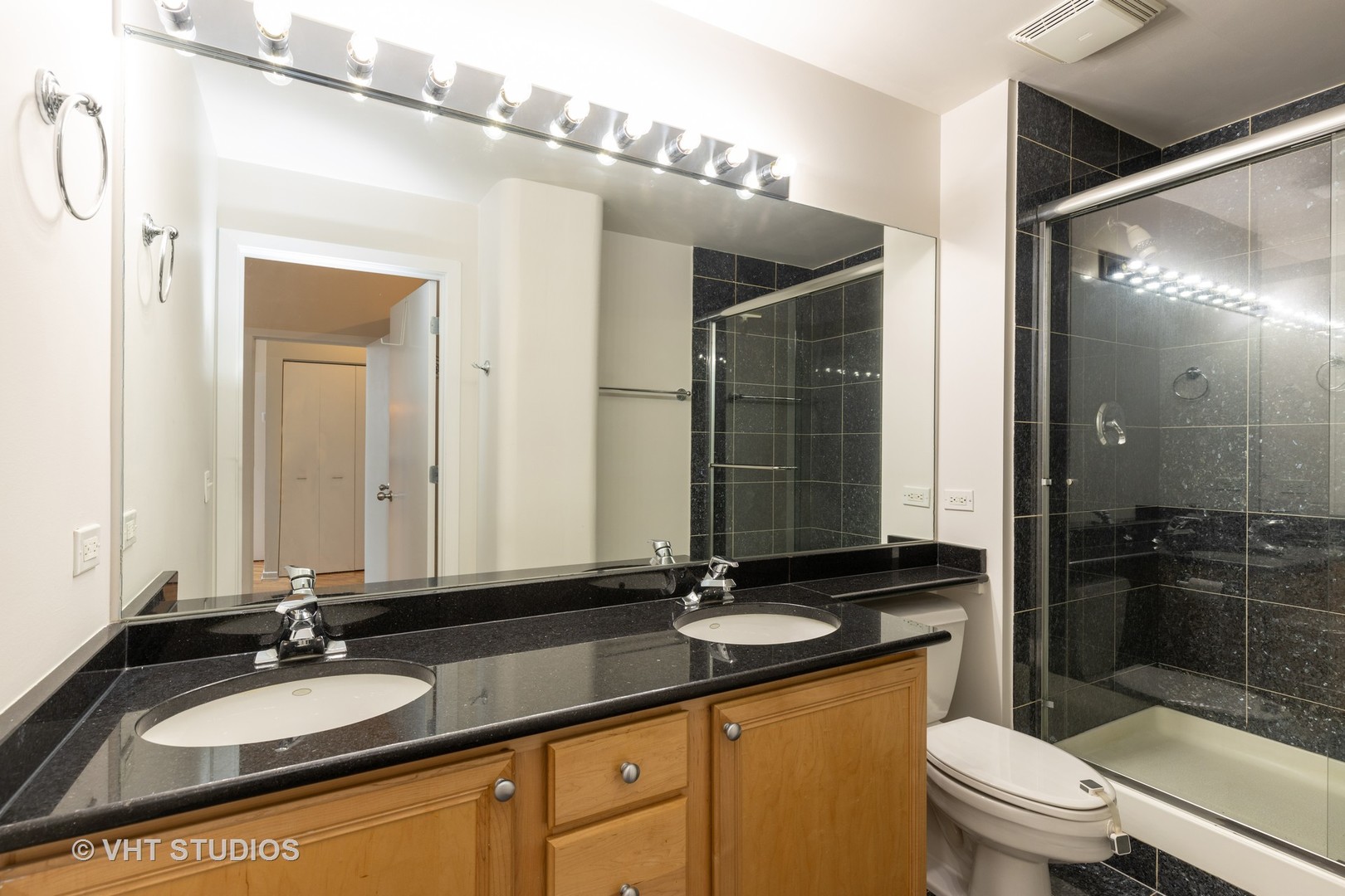 500 South Clinton Street, Unit 812 Chicago, IL 60607 - Photo 7 of 12