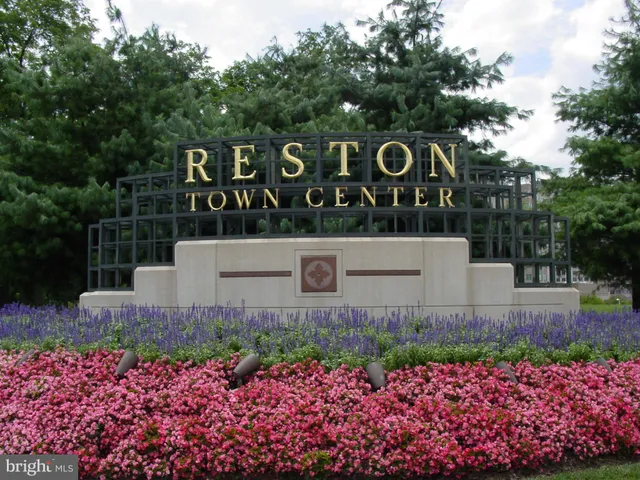 $2,800 | 11800 Sunset Hills Road, Unit 722, Reston, VA 20190