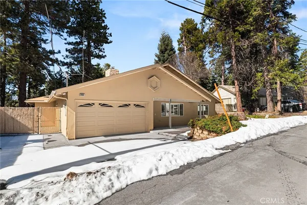 $485,000 | 31686 Luring Pines Circle, Running Springs, CA 92382