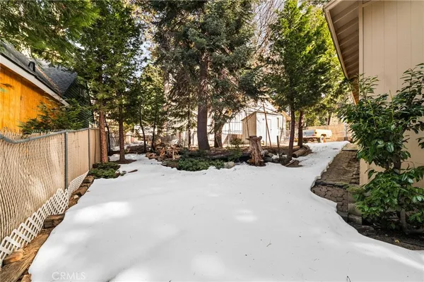 $485,000 | 31686 Luring Pines Circle, Running Springs, CA 92382
