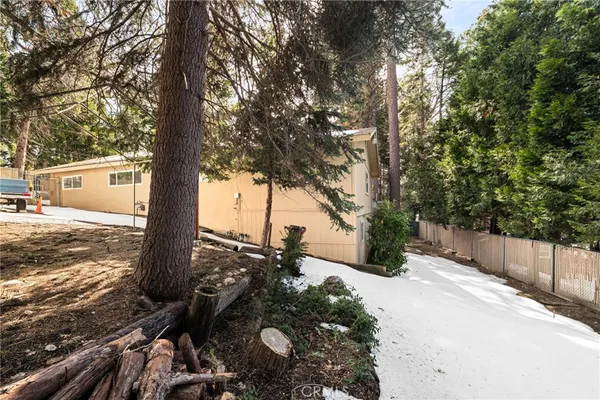 $485,000 | 31686 Luring Pines Circle, Running Springs, CA 92382
