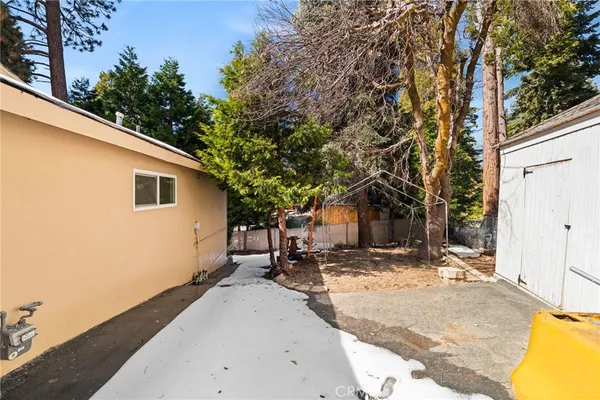 $485,000 | 31686 Luring Pines Circle, Running Springs, CA 92382