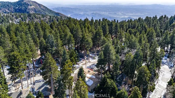 $485,000 | 31686 Luring Pines Circle, Running Springs, CA 92382
