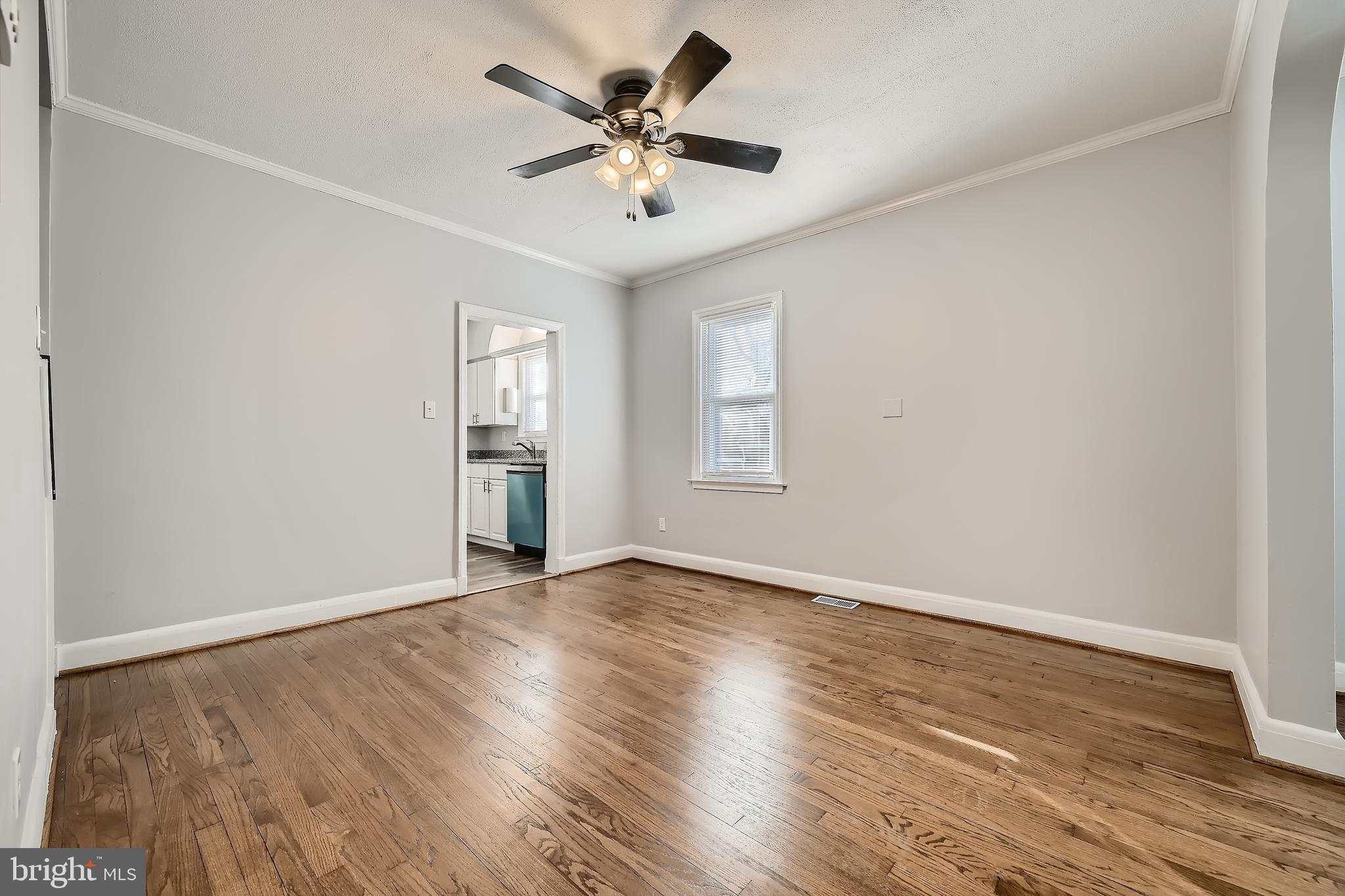 1807 Frederick Road Baltimore, MD 21228 - Photo 16 of 32