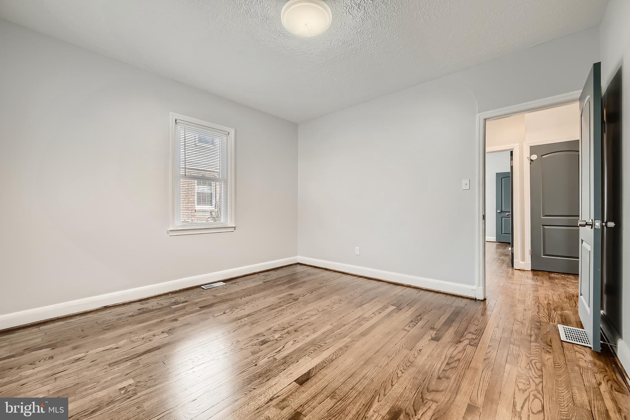 1807 Frederick Road Baltimore, MD 21228 - Photo 22 of 32