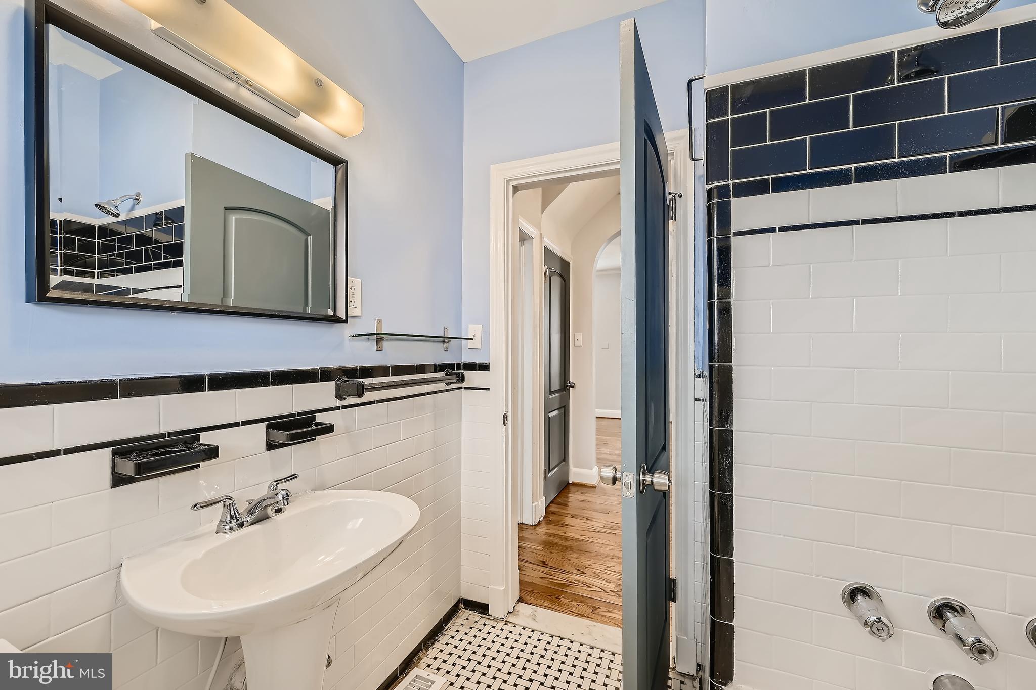 1807 Frederick Road Baltimore, MD 21228 - Photo 24 of 32