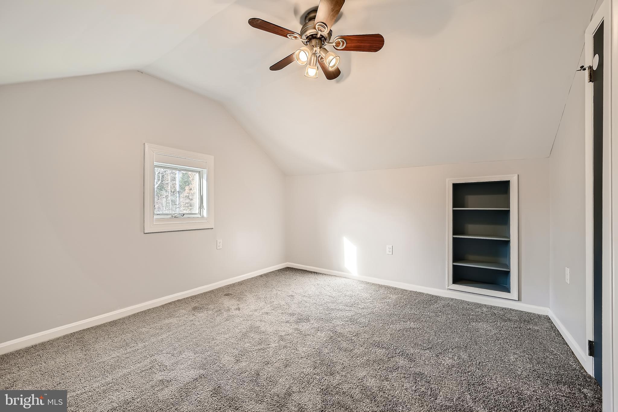 1807 Frederick Road Baltimore, MD 21228 - Photo 6 of 32