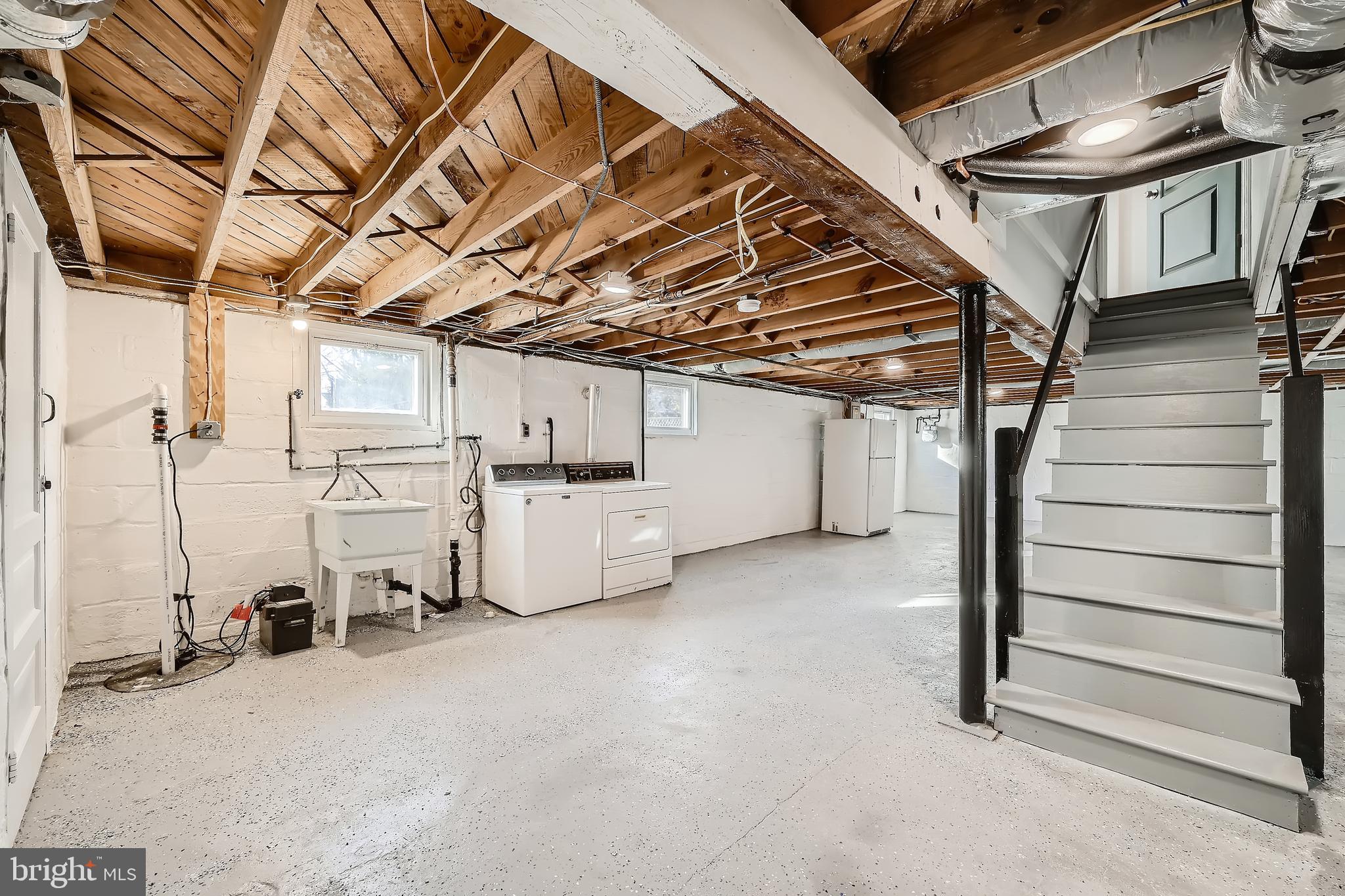 1807 Frederick Road Baltimore, MD 21228 - Photo 9 of 32