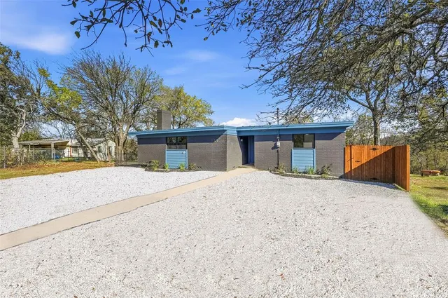 $375,000 | 1216 Abelia Court, Fort Worth, TX 76108