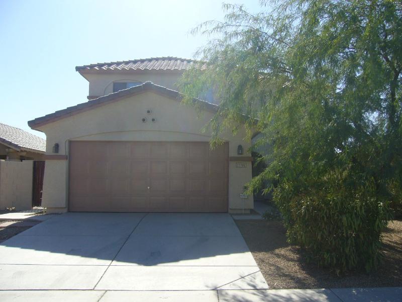 17781 West Redfield Road Surprise, AZ 85388 - Photo 1 of 8 FRONT