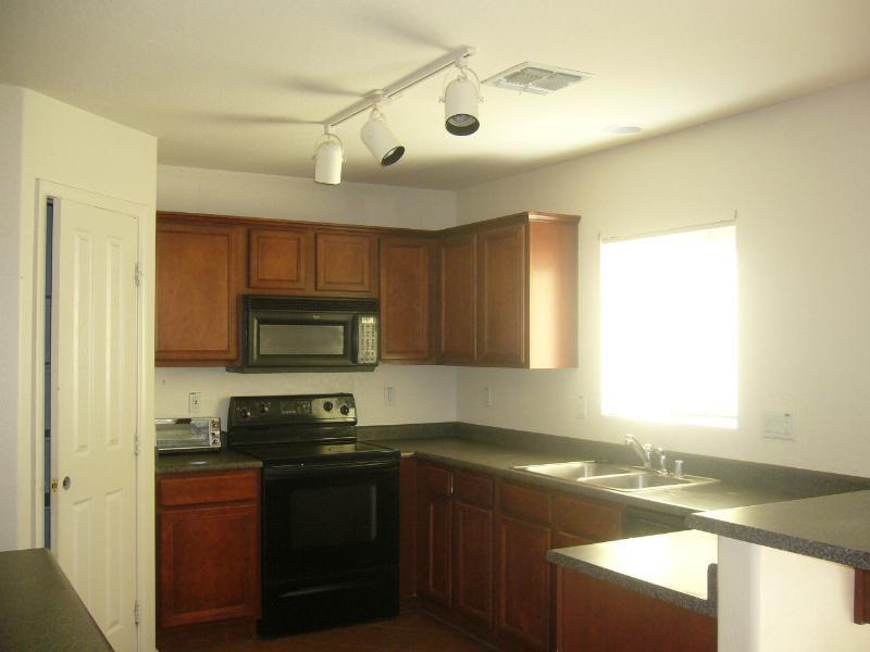 17781 West Redfield Road Surprise, AZ 85388 - Photo 2 of 8 KITCHEN