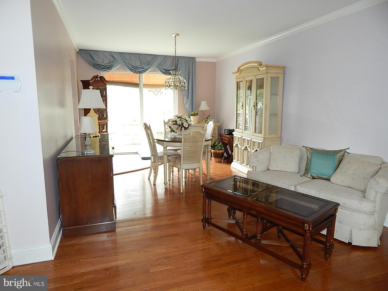 8601 Goldenwood Road Baltimore, MD 21237 - Photo 4 of 27 Living Room