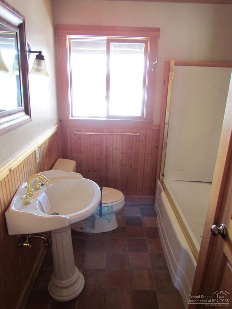 17600 Vandevert Road Bend, OR 97707 - Photo 19 of 24 Additional Photo