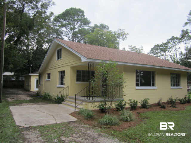 12933 4th Street Lillian, AL 36549 - Photo 1 of 23