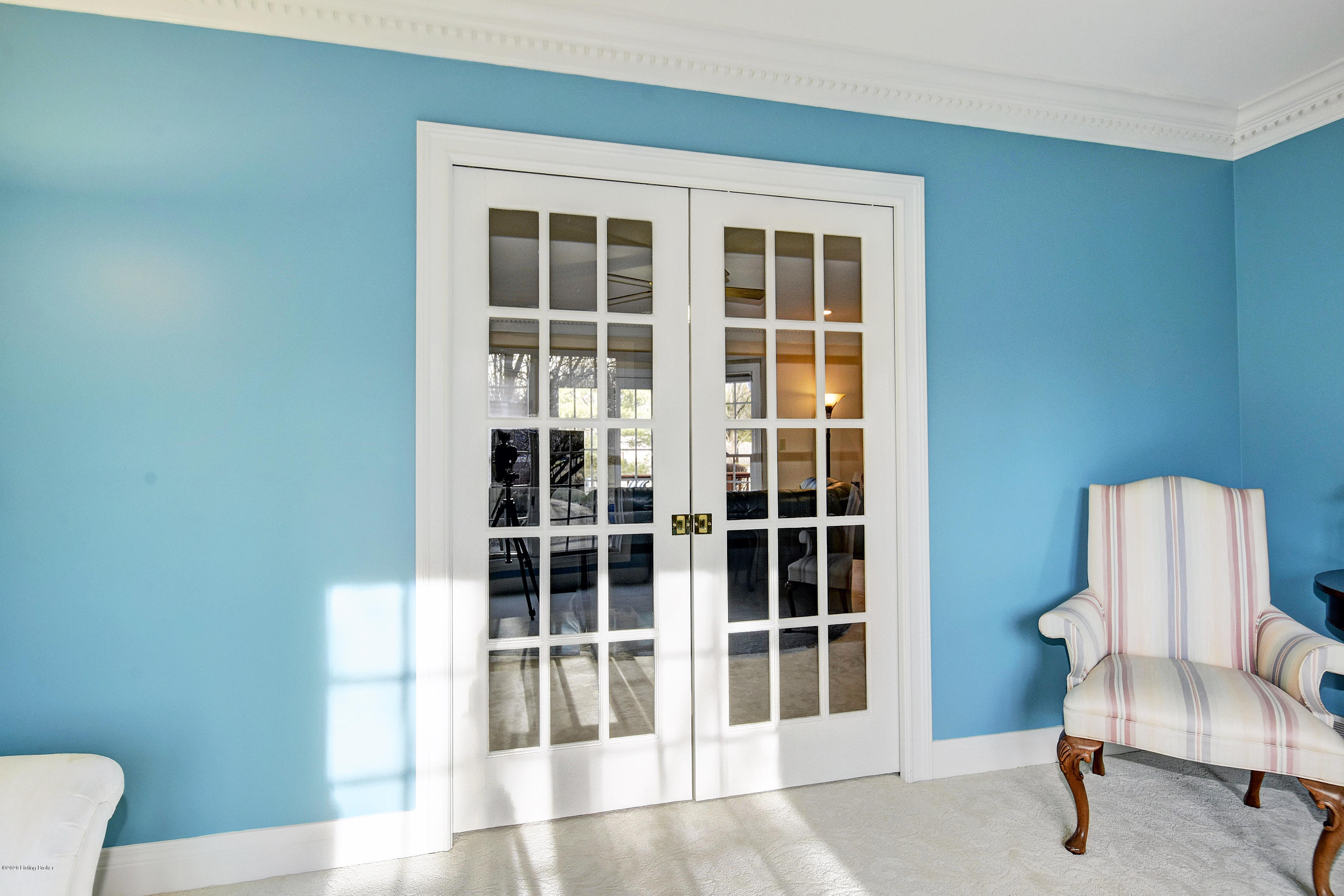 7209 Trail Ridge Court Louisville, KY 40241 - Photo 7 of 51 Living Room has pocket doors