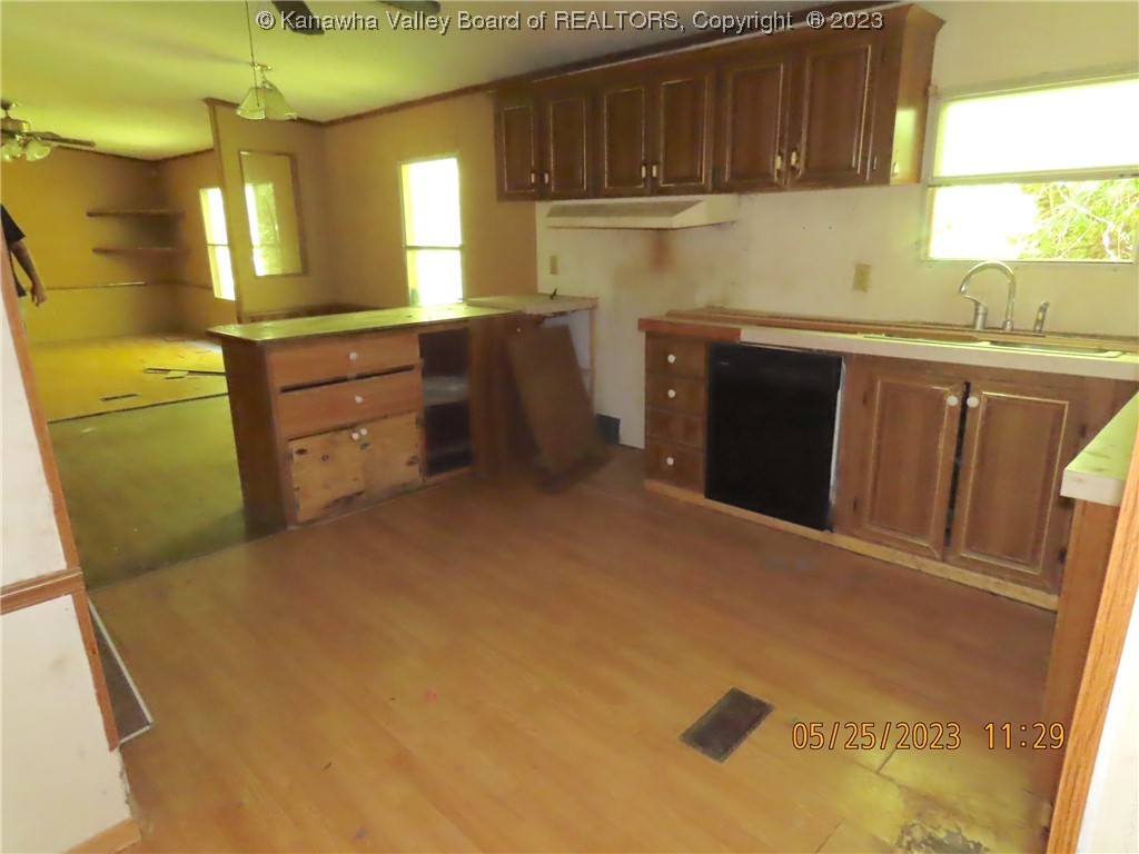 424 East Fork Road Harts, WV 25524 - Photo 7 of 16 Gallery Image 7
