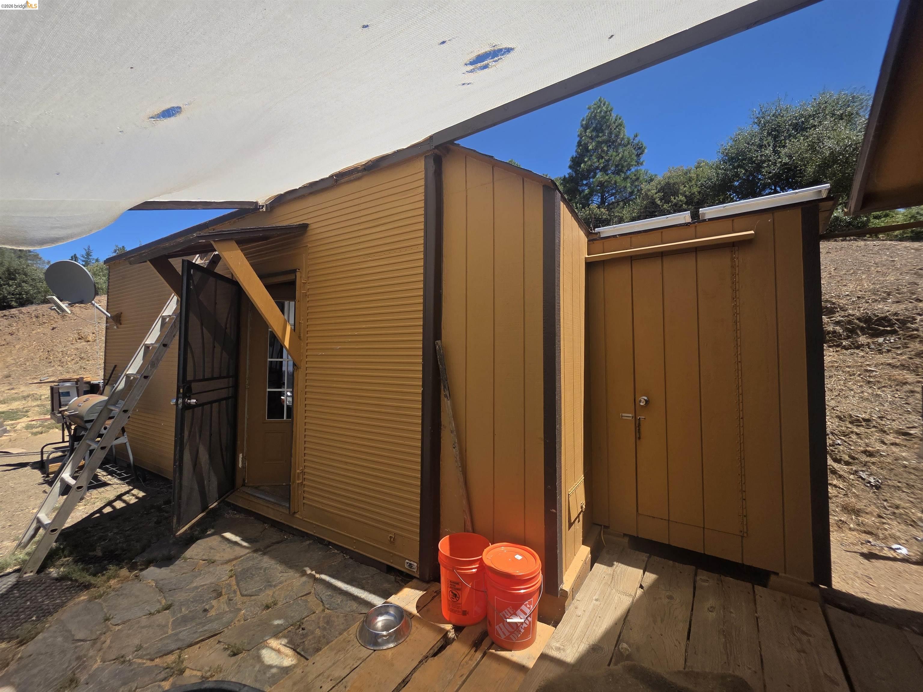 8262 Jackass Ridge Road Coulterville, CA 95311 - Photo 15 of 45 Gallery Image 15