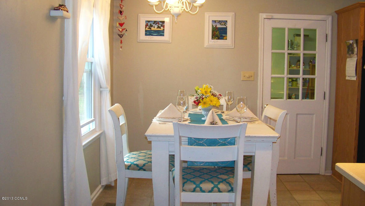 101 Ridgewood Trail New Bern, NC 28560 - Photo 17 of 36 Breakfast Nook