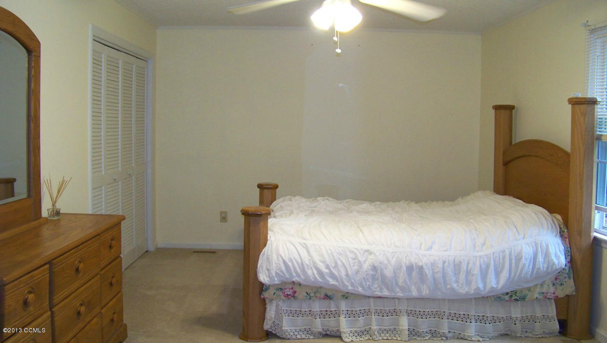 101 Ridgewood Trail New Bern, NC 28560 - Photo 24 of 36 Principal Bedroom
