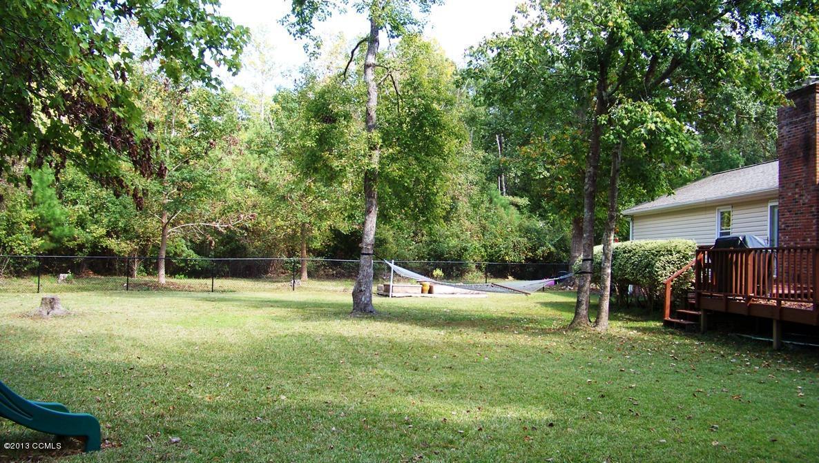 101 Ridgewood Trail New Bern, NC 28560 - Photo 35 of 36 Fenced in Backyard