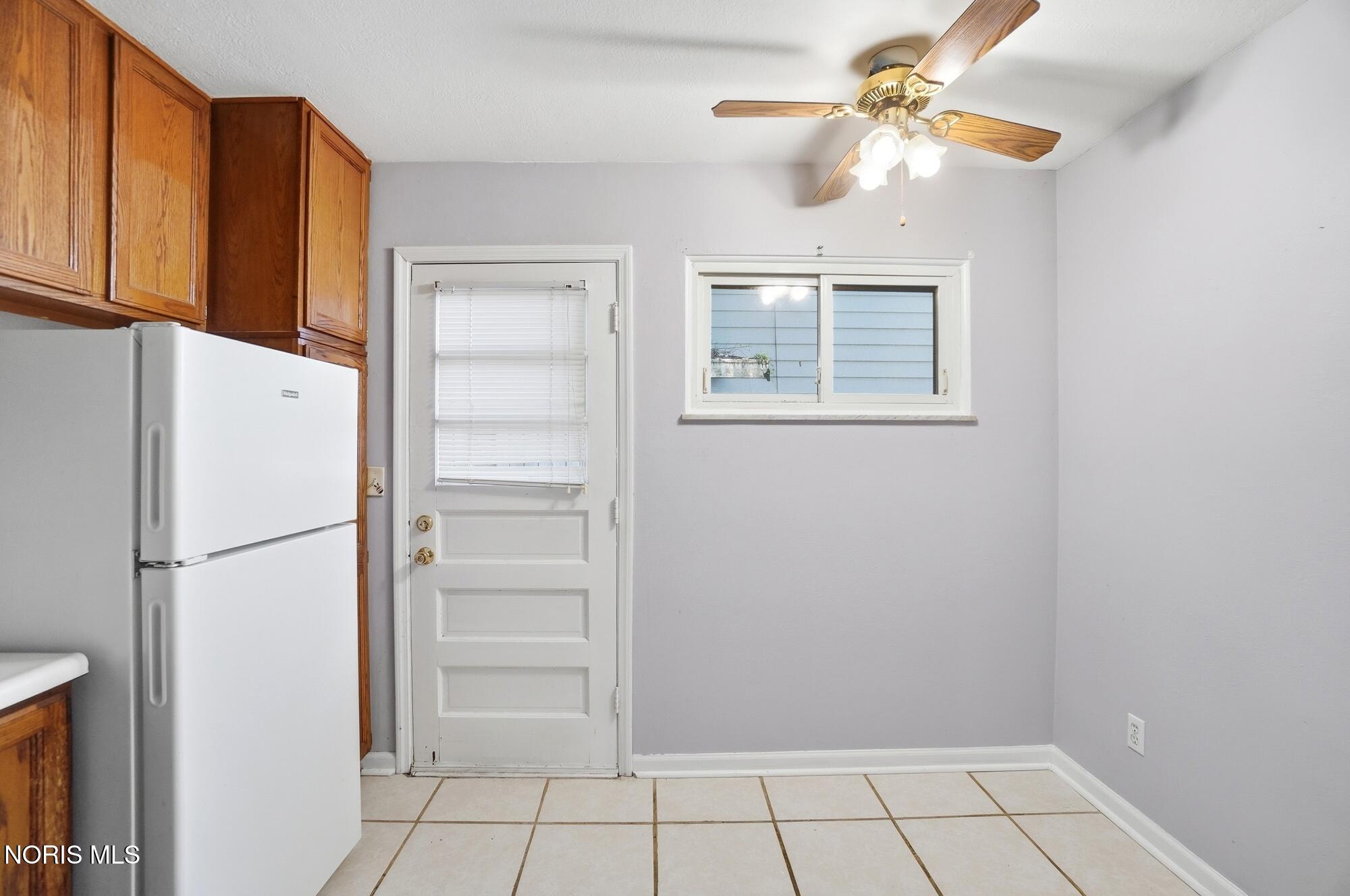 5129 Wissman Road Toledo, OH 43615 - Photo 12 of 34 059