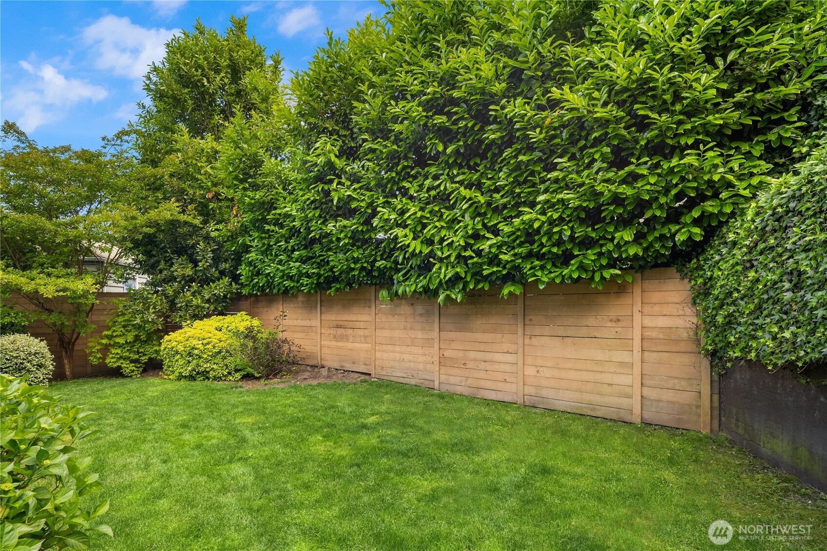 717 West Cremona Street Seattle, WA 98119 - Photo 26 of 30