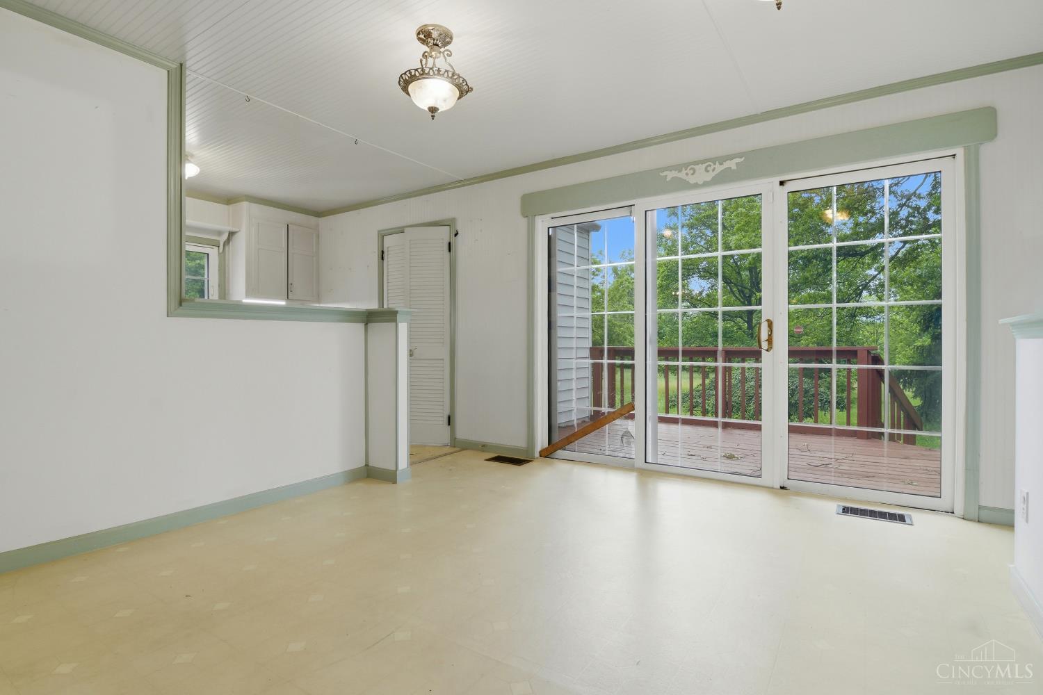 3731 Merwin 10 Mile Road Cincinnati, OH 45245 - Photo 25 of 49