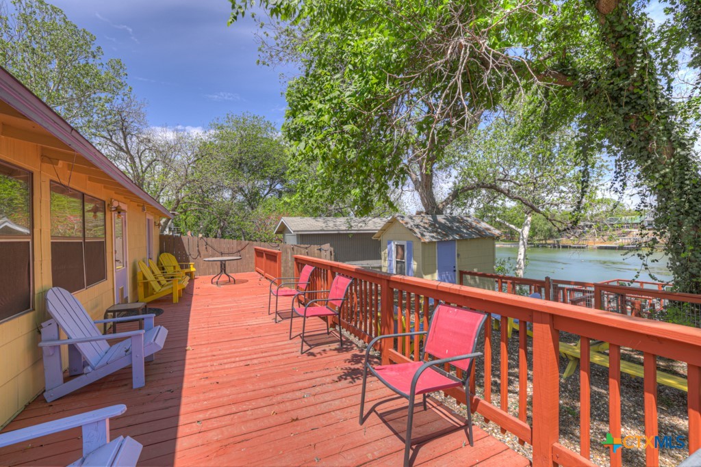 1015 Reiley Road Seguin, TX 78155 - Photo 23 of 45 a outdoor space with wooden benches