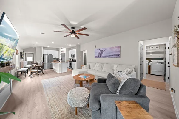 $1,725 | 14346 High Hills Drive, Conroe, TX 77303