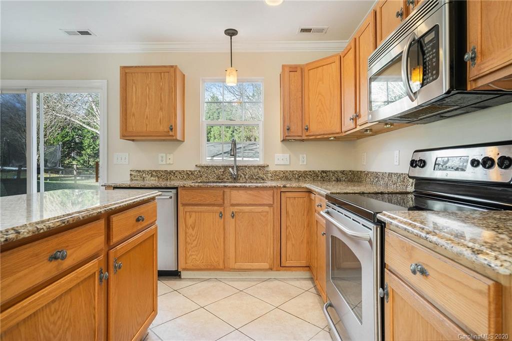 224 Chestnut Avenue Tega Cay, SC 29708 - Photo 8 of 15 Gallery Image 8