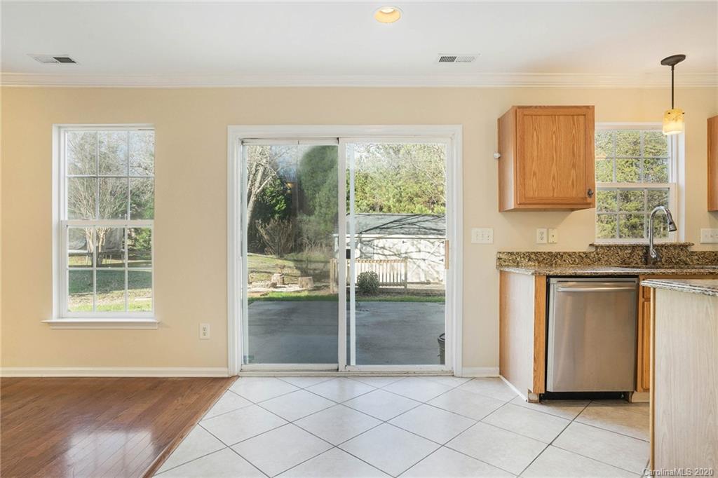 224 Chestnut Avenue Tega Cay, SC 29708 - Photo 9 of 15 Gallery Image 9