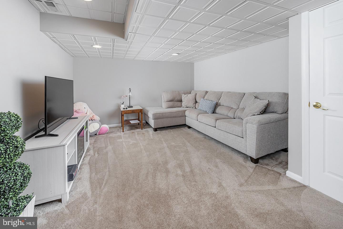 3 Bryan Circle Swedesboro, NJ 08085 - Photo 25 of 34