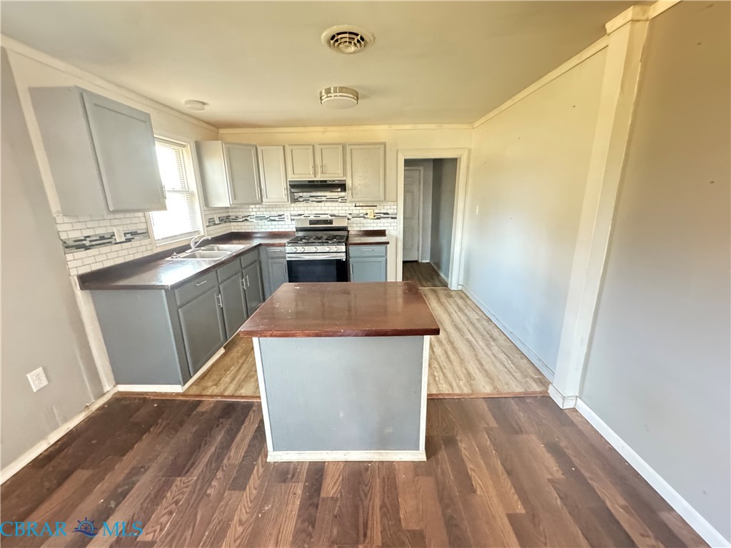422 Syringa Road Topping, VA 23169 - Photo 5 of 31