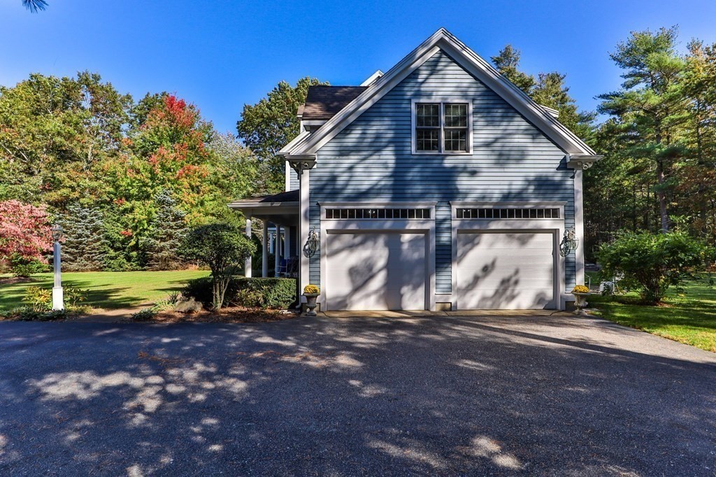 15 Commons Drive Carver, MA 02330 - Photo 5 of 42
