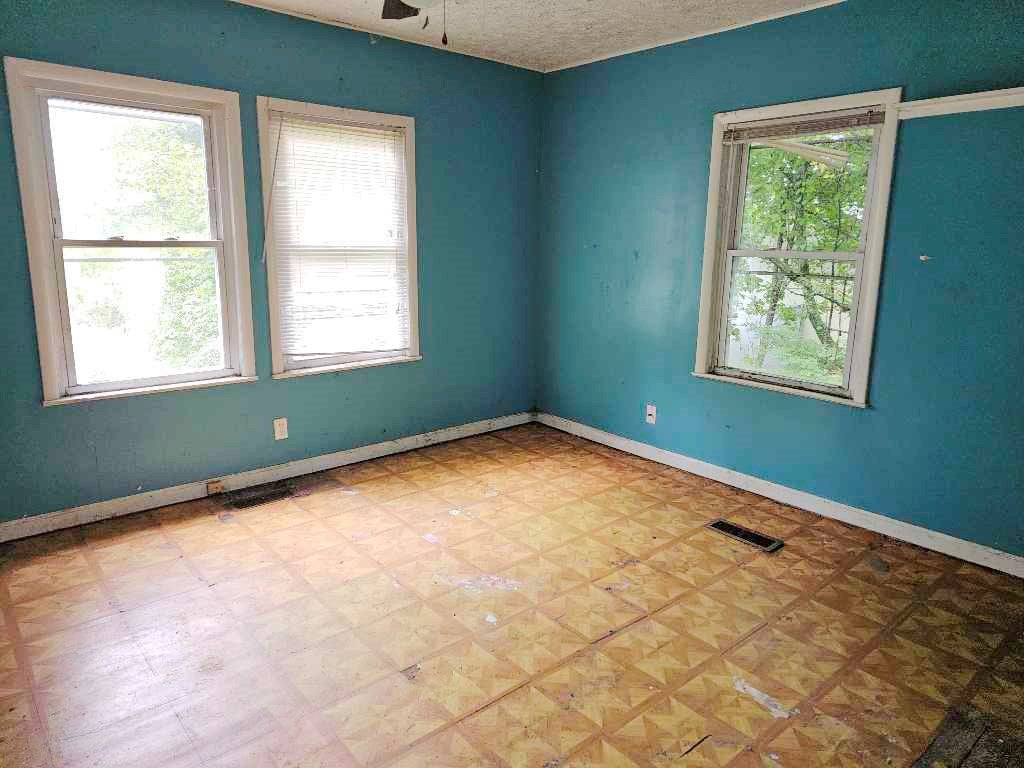 4078 Pilot Road Riner, VA 24149 - Photo 5 of 10 Gallery Image 5