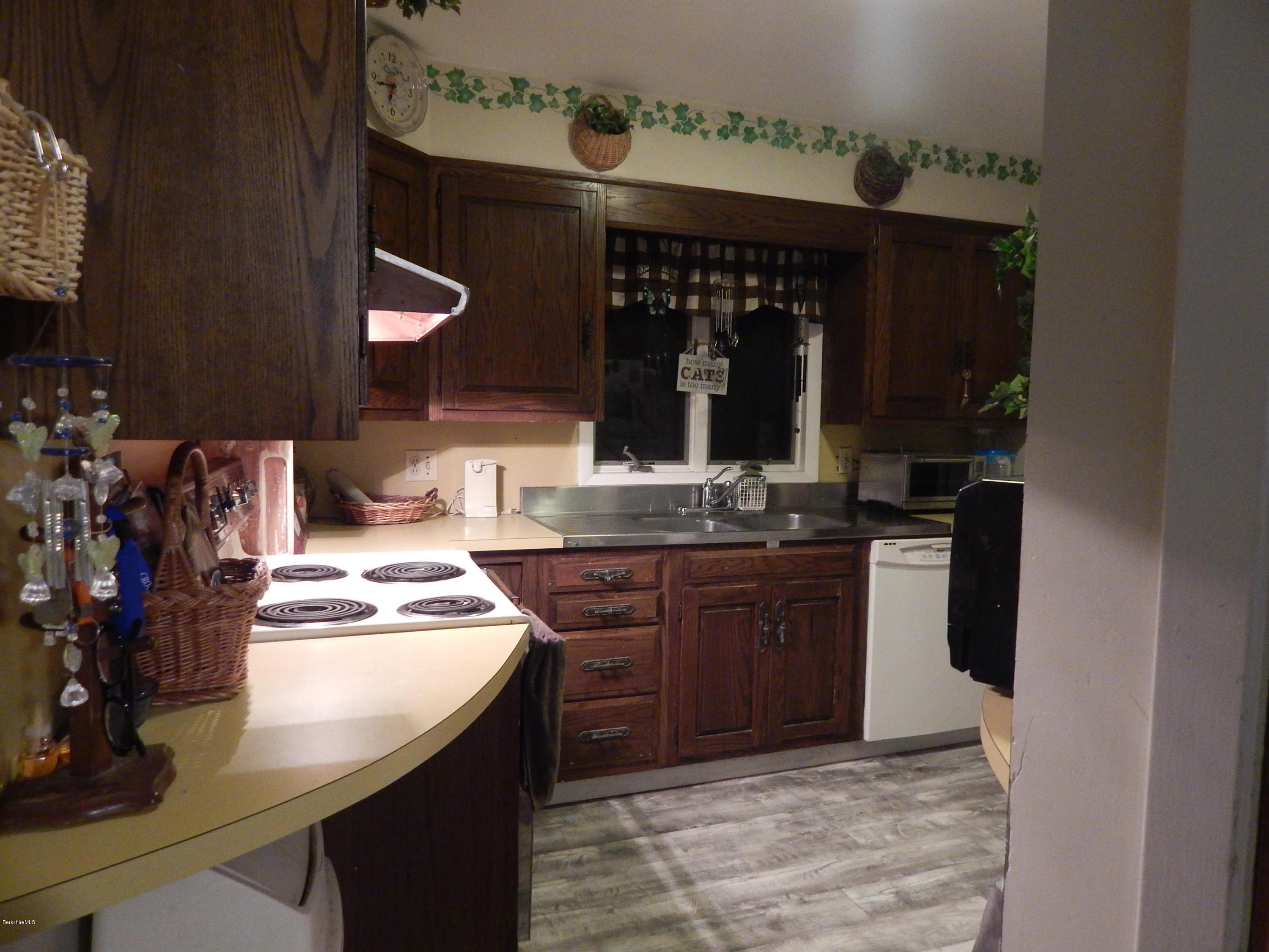 106 Tower Road Dalton, MA 01226 - Photo 21 of 42 6