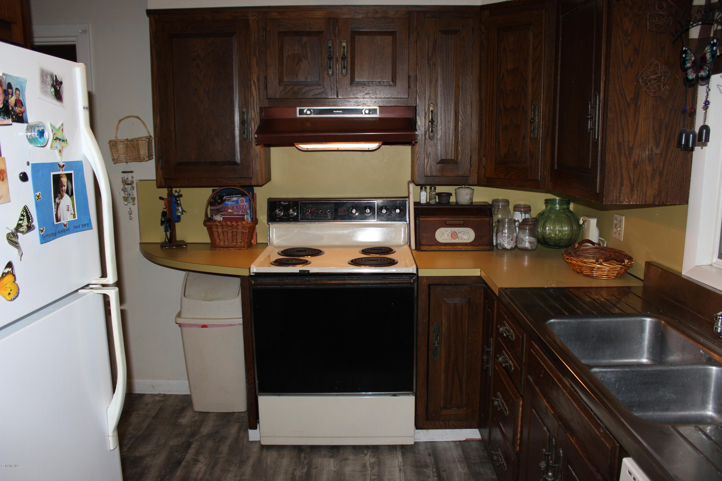 106 Tower Road Dalton, MA 01226 - Photo 6 of 42 IMG_4121