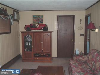 2 Tempo Road Levittown, PA 19056 - Photo 8 of 12 Family Room
