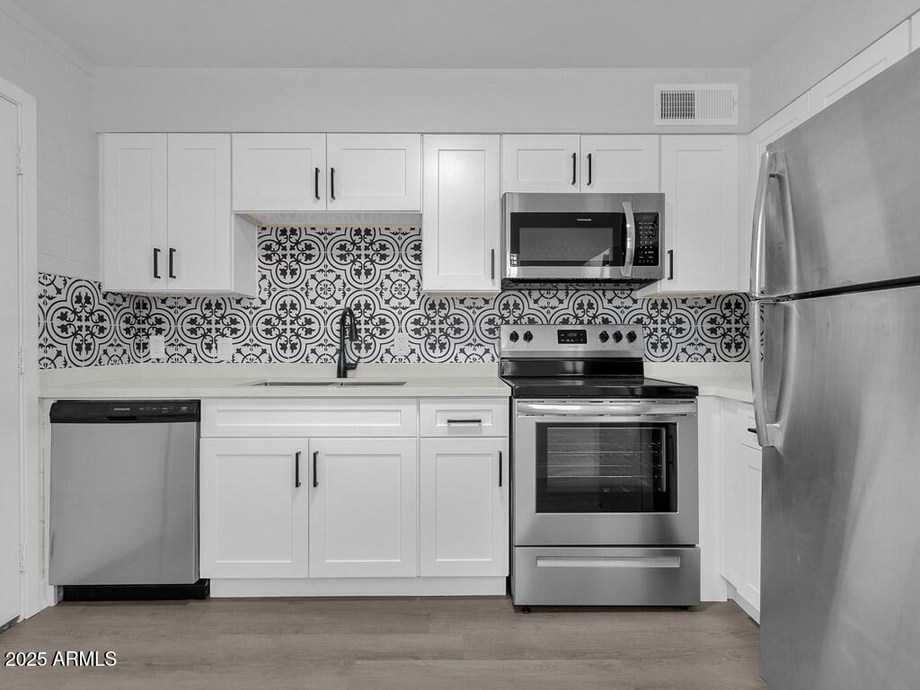 3118 North 39th Street Phoenix, AZ 85018 - Photo 14 of 20 014_KITCHEN AREA