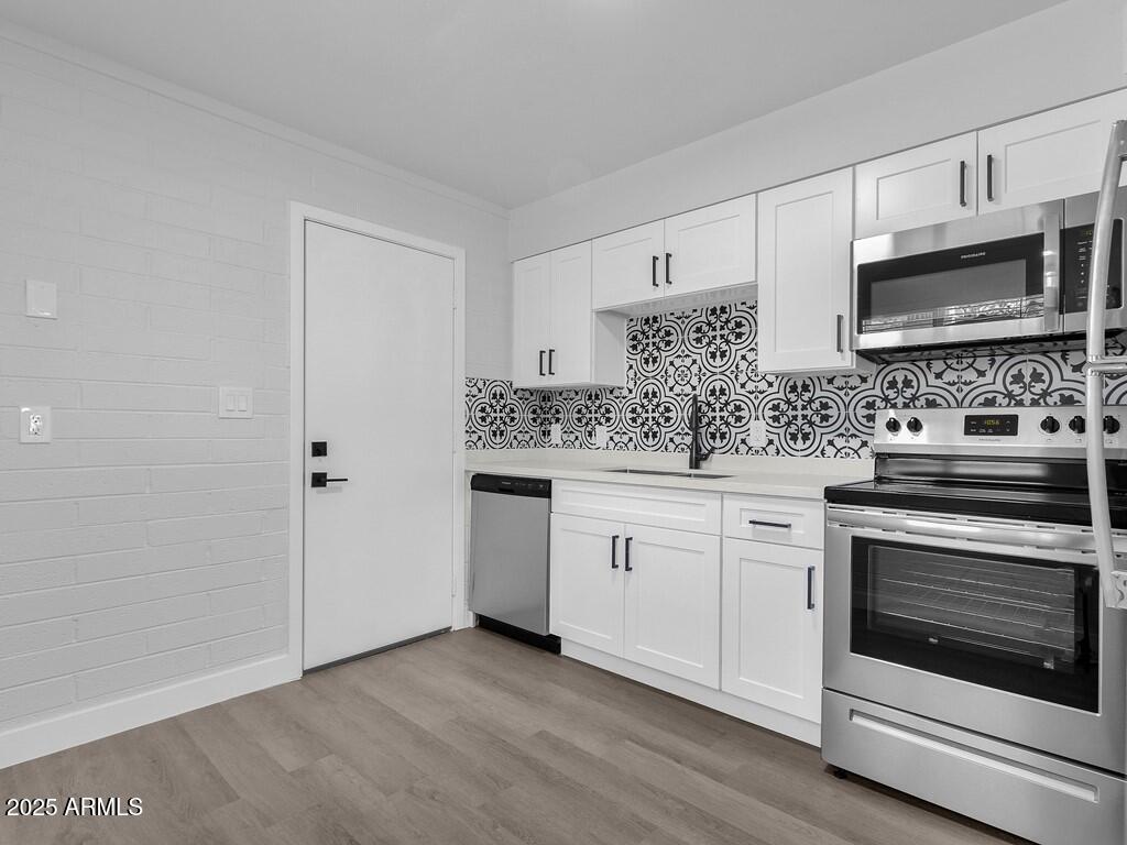 3118 North 39th Street Phoenix, AZ 85018 - Photo 10 of 20 010_KITCHEN AREA