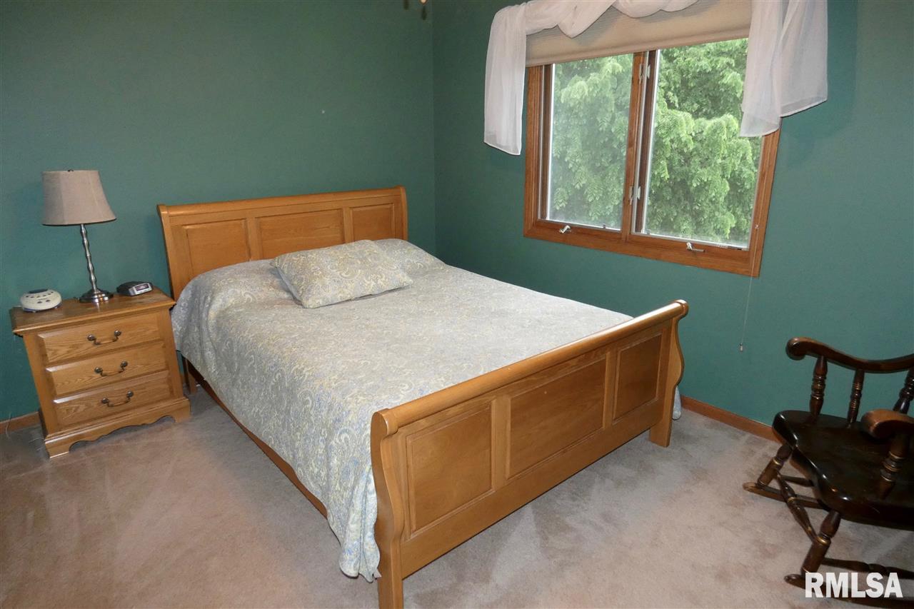6012 West Ridgecrest Circle Peoria, IL 61615 - Photo 22 of 36 Gallery Image 22
