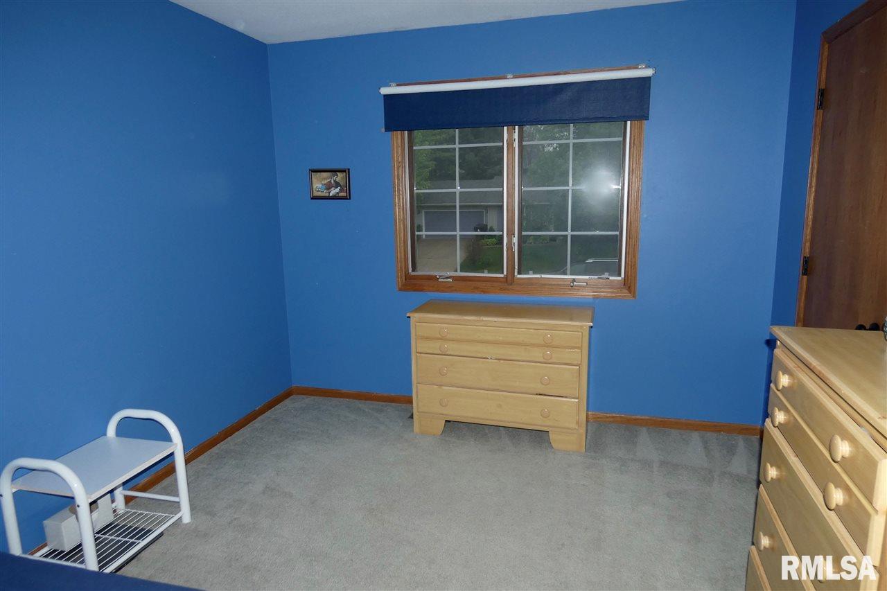 6012 West Ridgecrest Circle Peoria, IL 61615 - Photo 24 of 36 Gallery Image 24