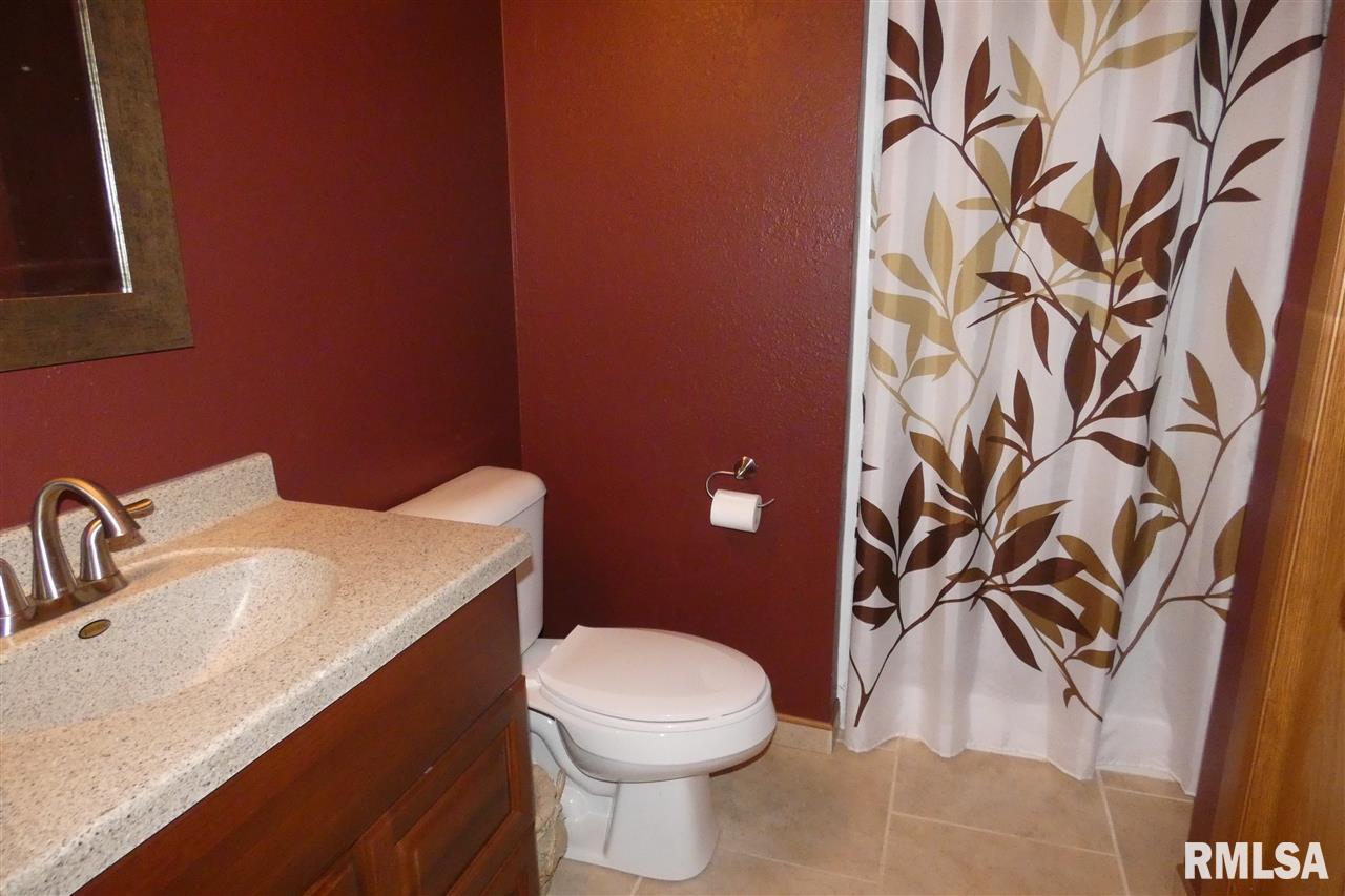 6012 West Ridgecrest Circle Peoria, IL 61615 - Photo 31 of 36 Gallery Image 31