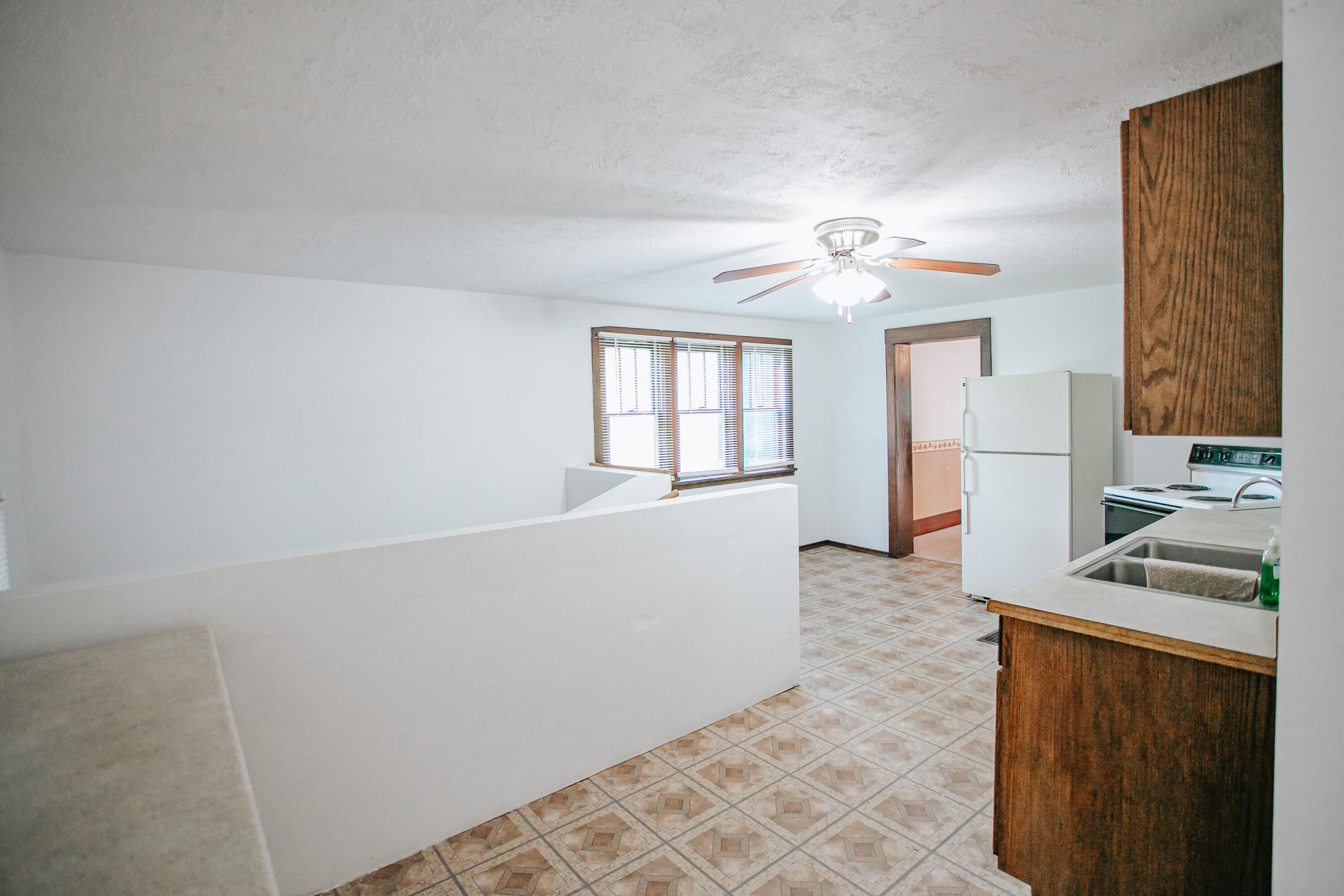 15436 Elm Row Road Albion, MI 49224 - Photo 5 of 24 IMG_0202